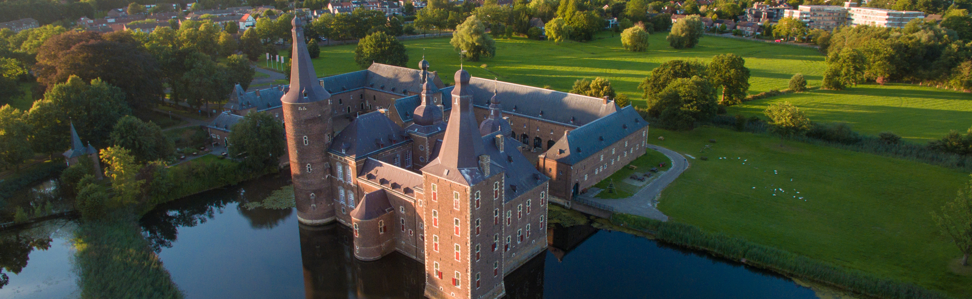 Bovenaanzicht van Kasteel Hoensbroek