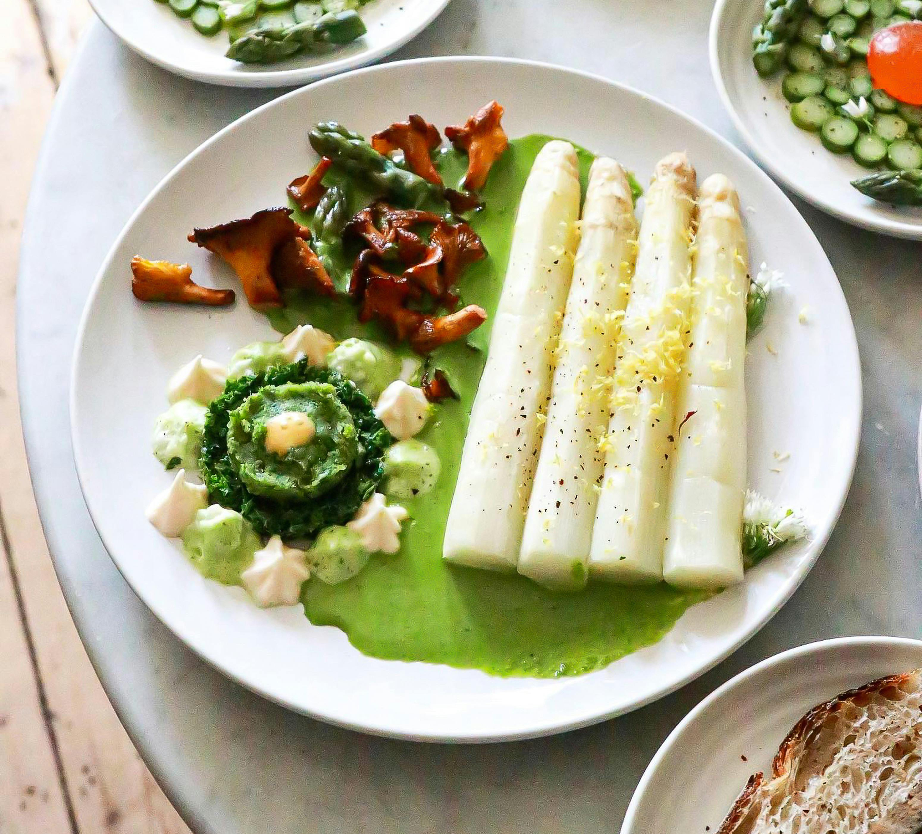 Aspergelunch of -diner bij Brasserie Hoenshuis